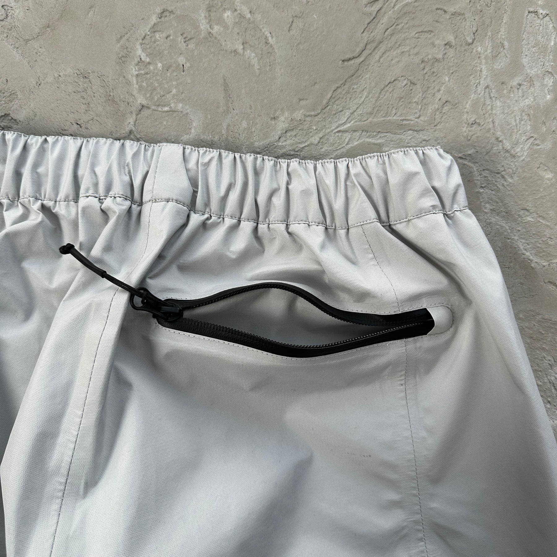 Calça Corteiz “Track White Pants”