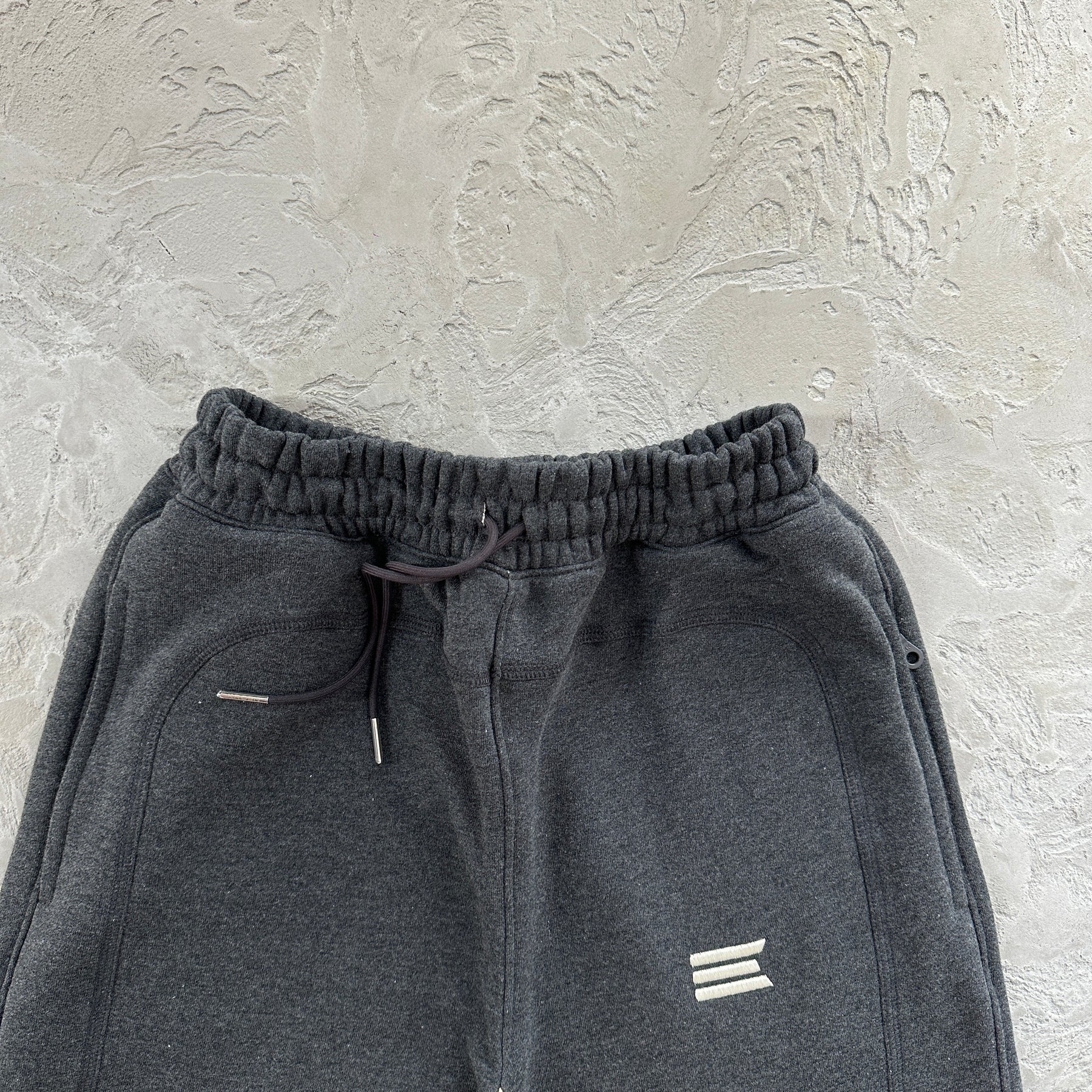 Conjunto Kroen “Two-Color Embroidery Sports”