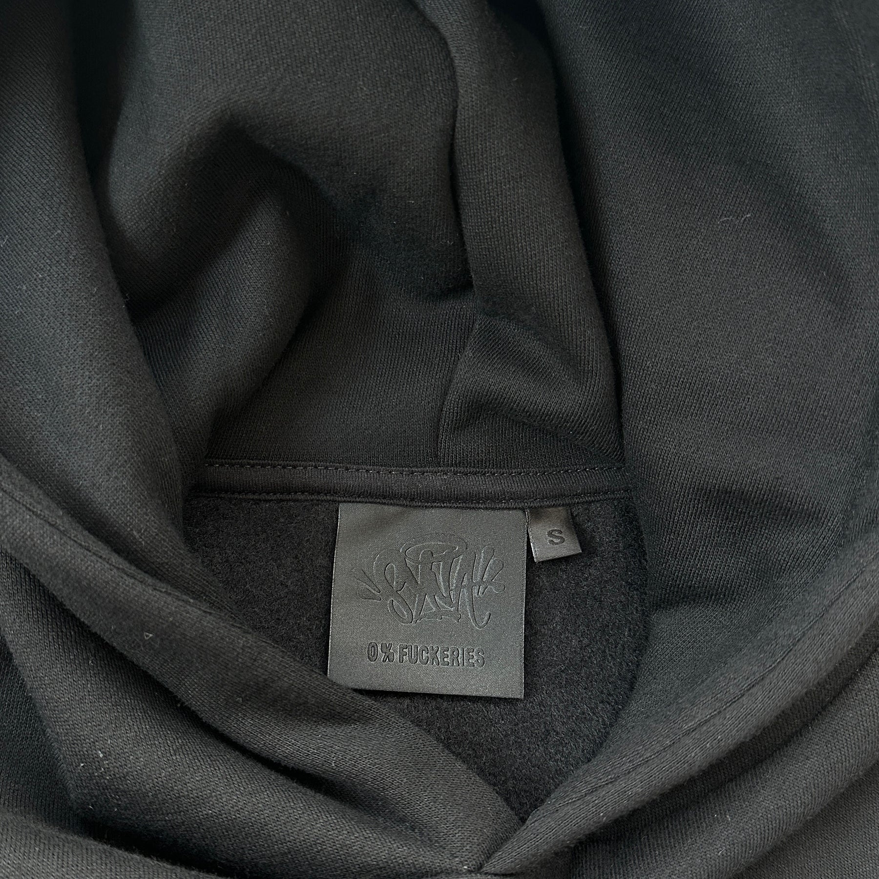 Moletom Syna World x Nemzz “Rents Due"