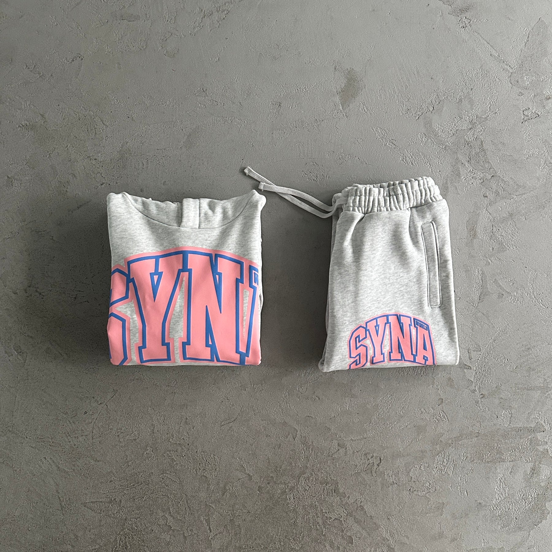 Conjunto Syna World “Crest Oth“ ( Cinza e Rosa )