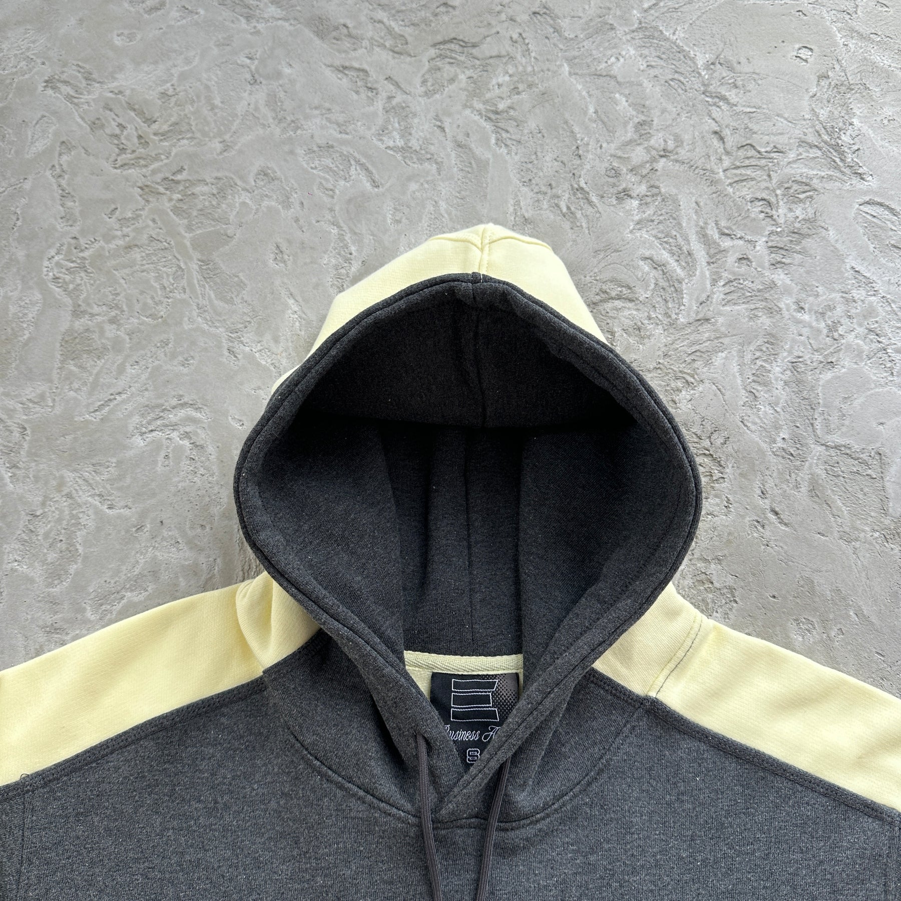 Conjunto Kroen “Two-Color Embroidery Sports”