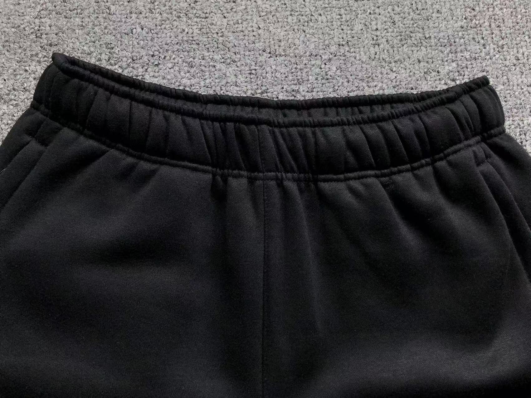 Conjunto Nocta x Nike “University Gold”