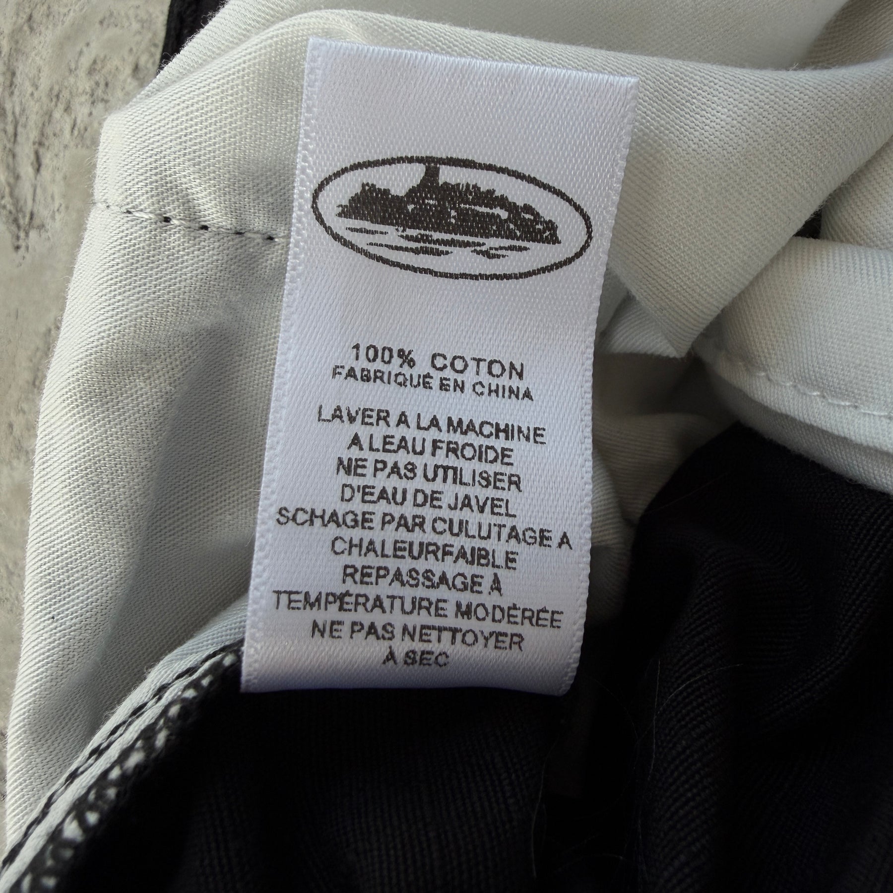 Shorts Corteiz “Guerillaz Cargo Block”