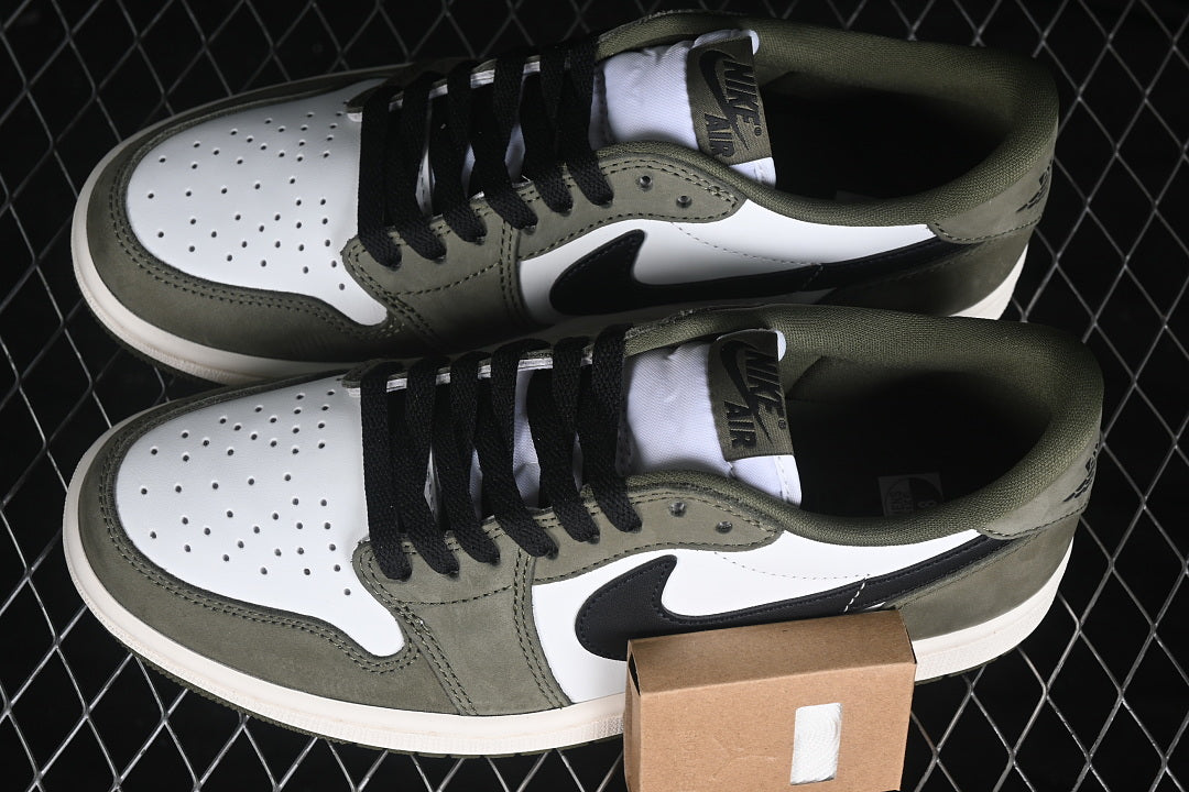 Air Jordan 1 Low "Medium Olive”
