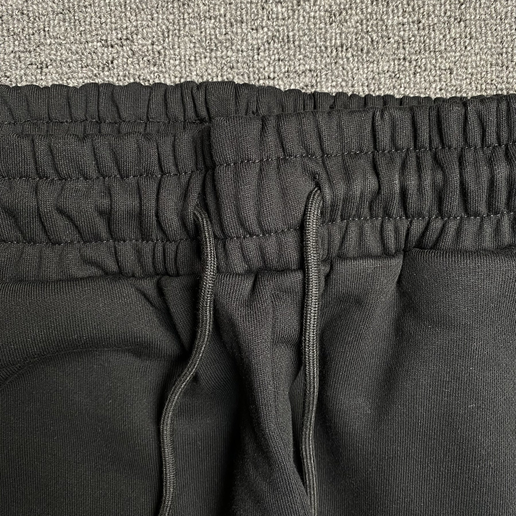 Conjunto Denim Tears ( Preto com Cinza )