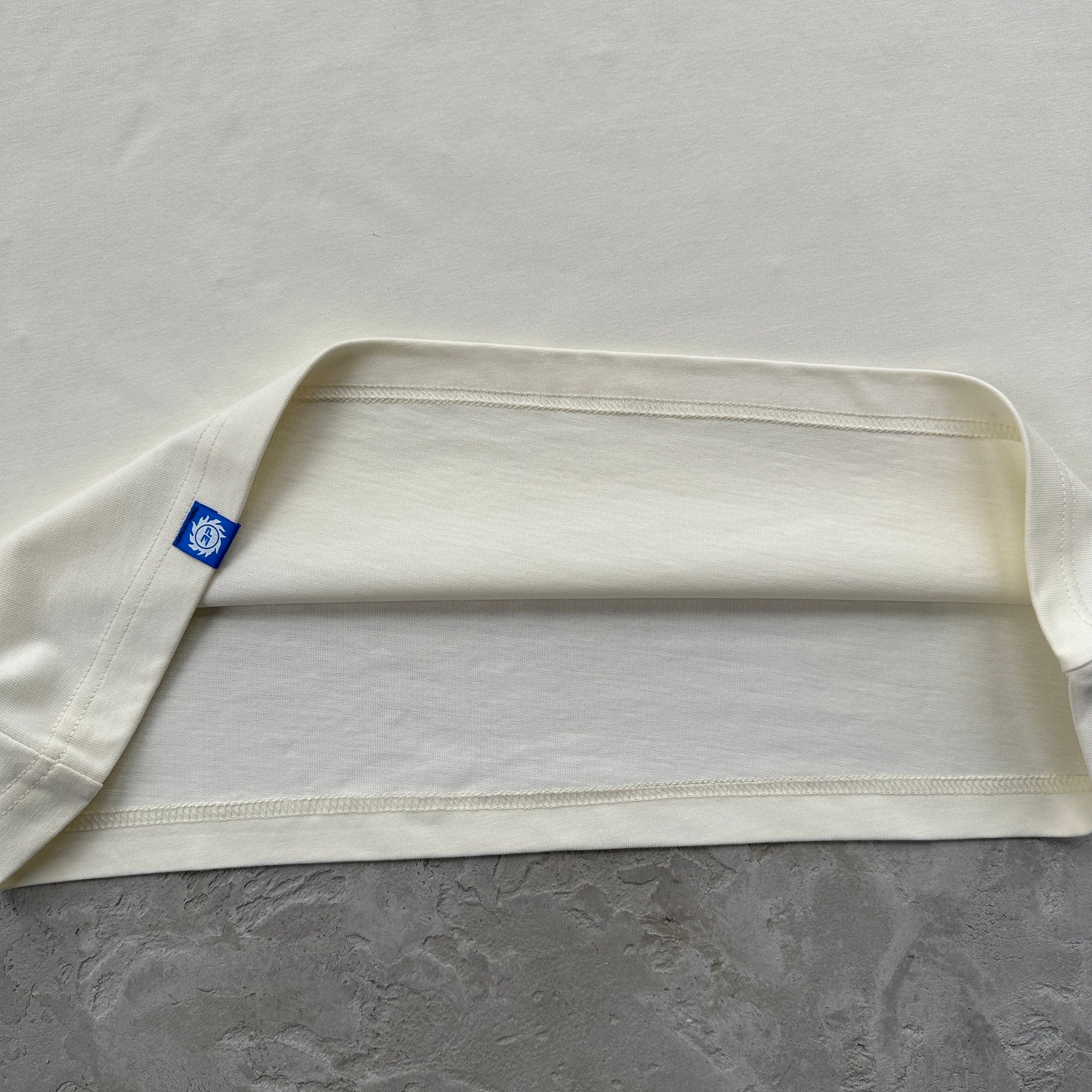 Camisa Broken Planet “Basic Off-White”