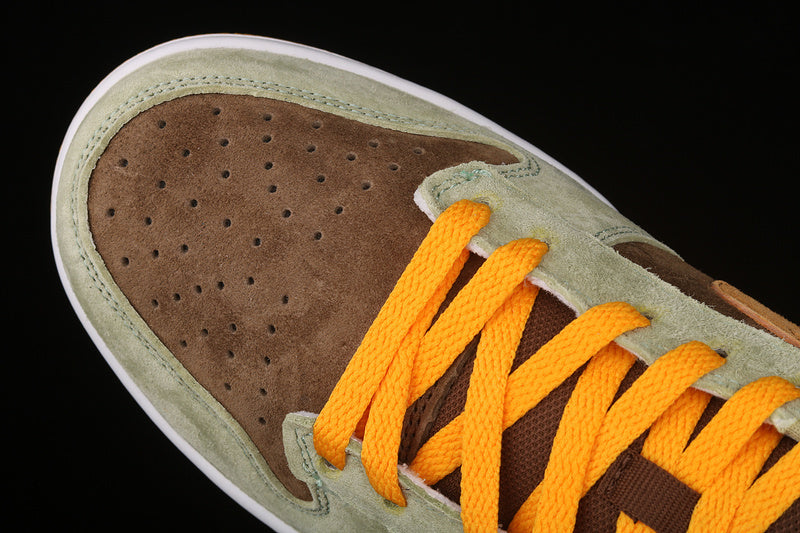 Dunk “Dusty Olive”