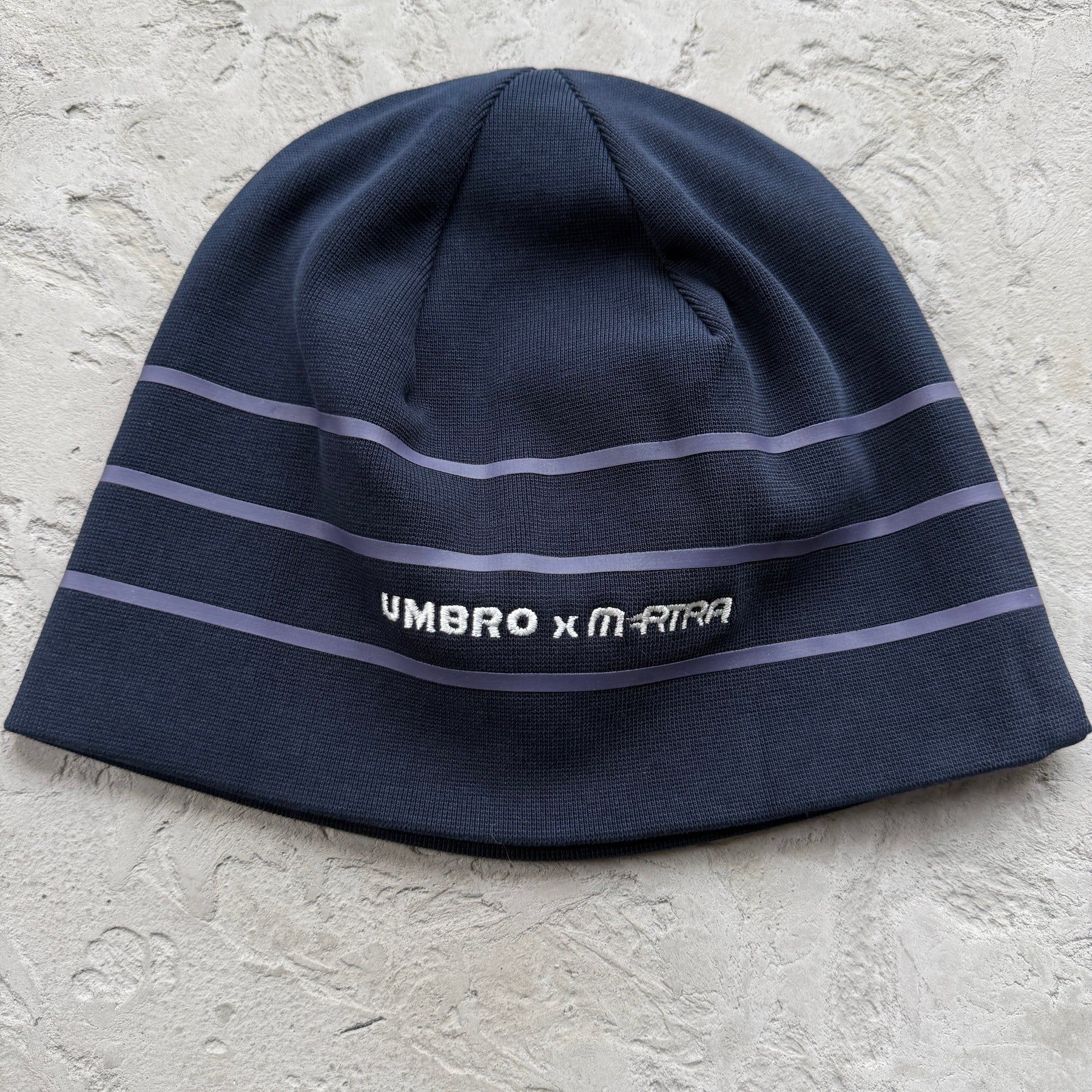 Touca Mertra “Warm Up Beanies” ( Preto e Cinza )