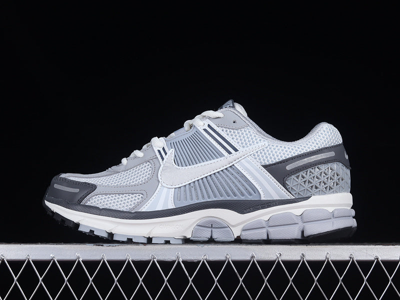 Vomero 5 “Wolf Grey"