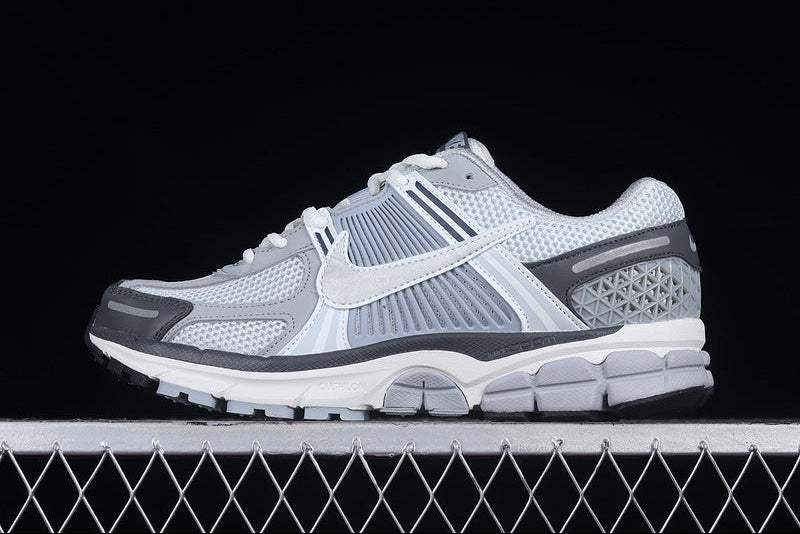 Vomero 5 “Wolf Grey"