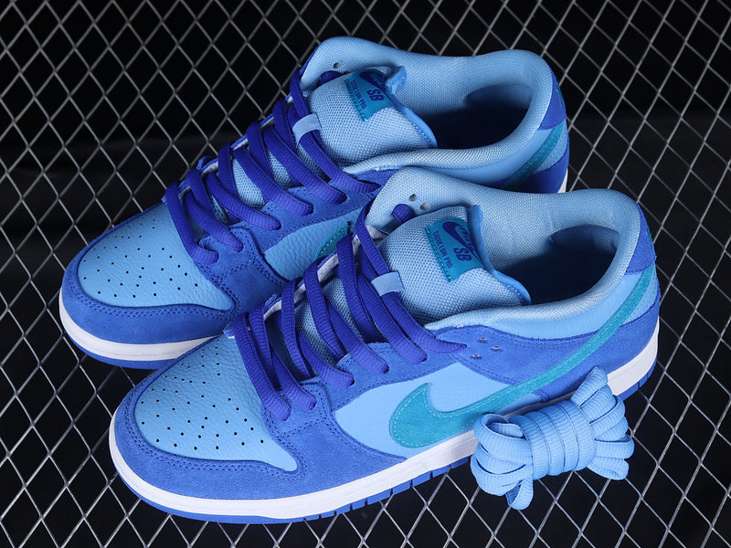Dunk “Blue Raspberry”