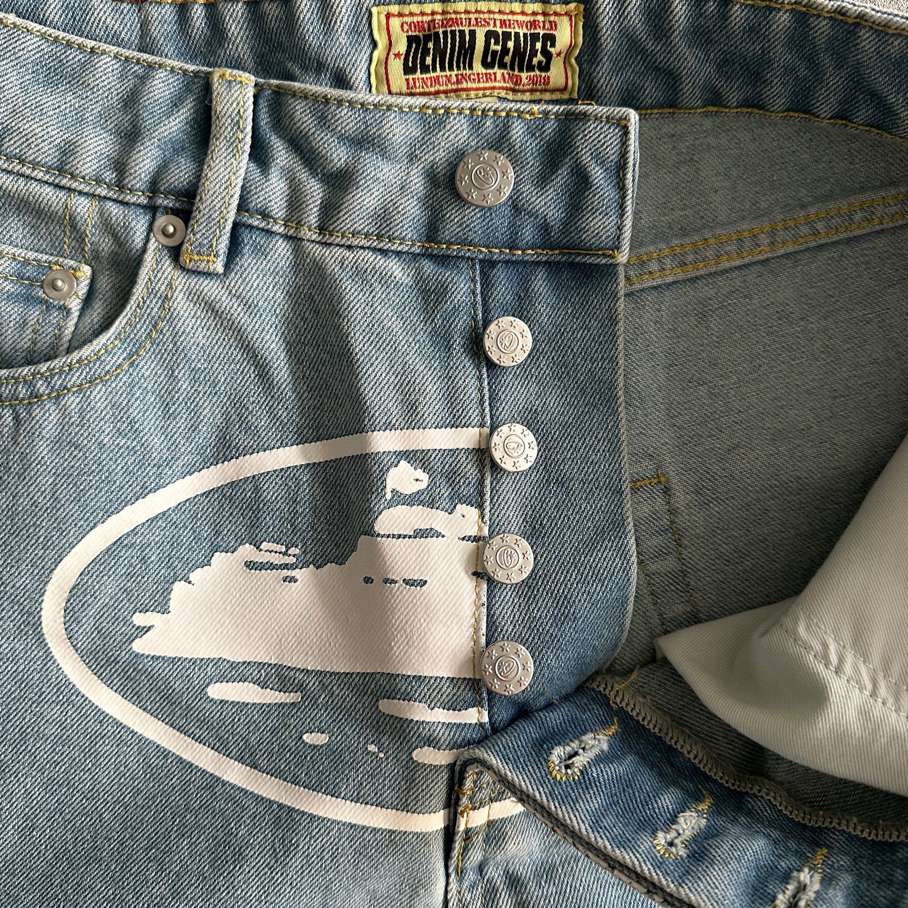 Jorts Corteiz “Cr Island” ( Cinza )