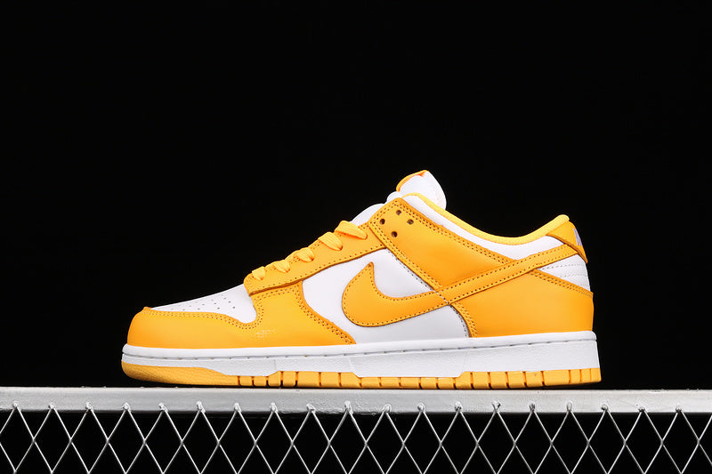 Dunk “Laser Orange”