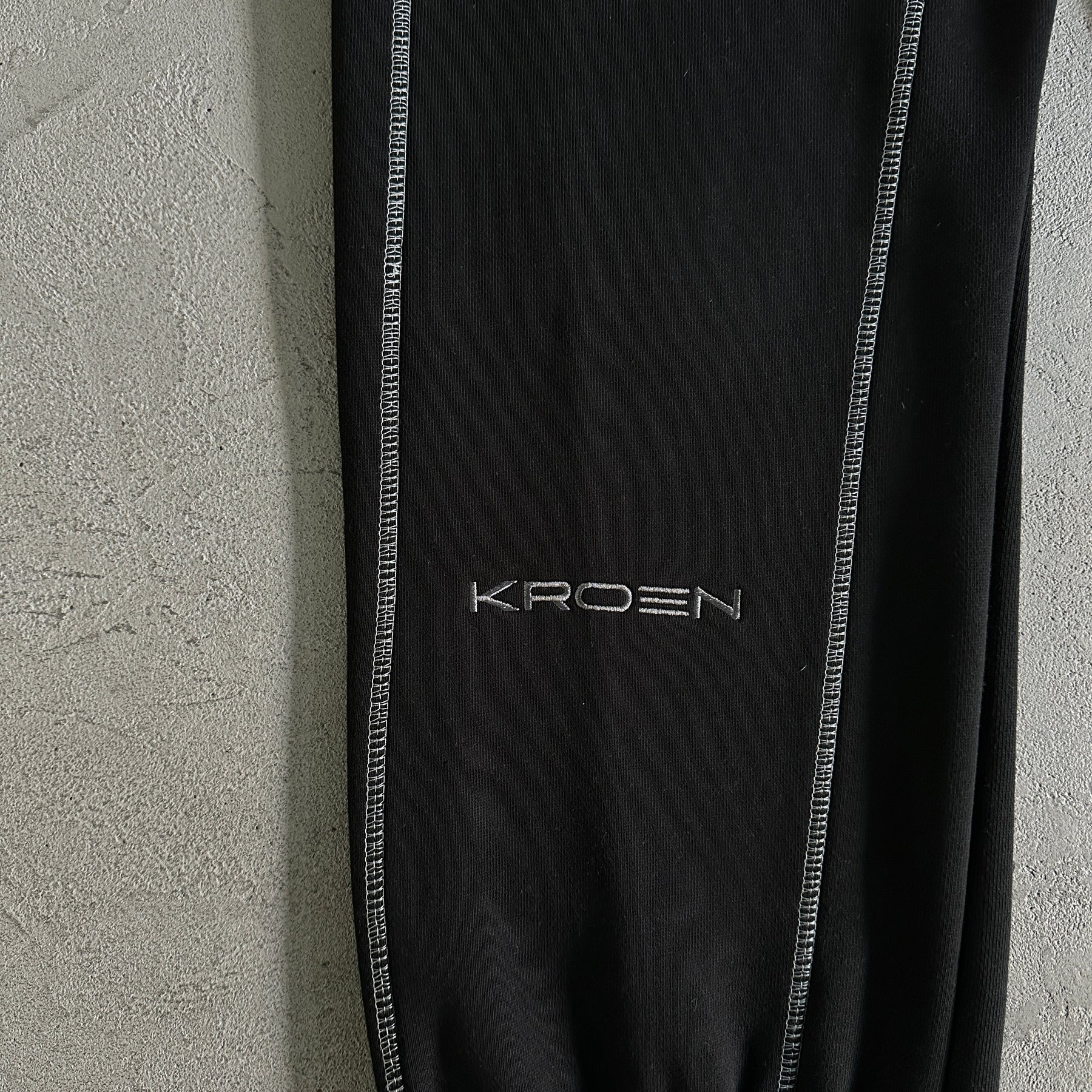 Conjunto Kroen “Concretelock” ( Preto )