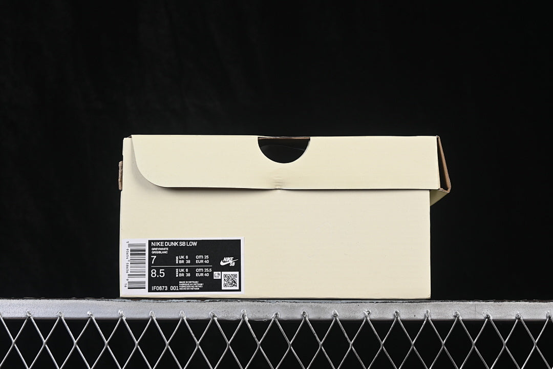 Dunk x Costco Kirland “Low Grey Fog”