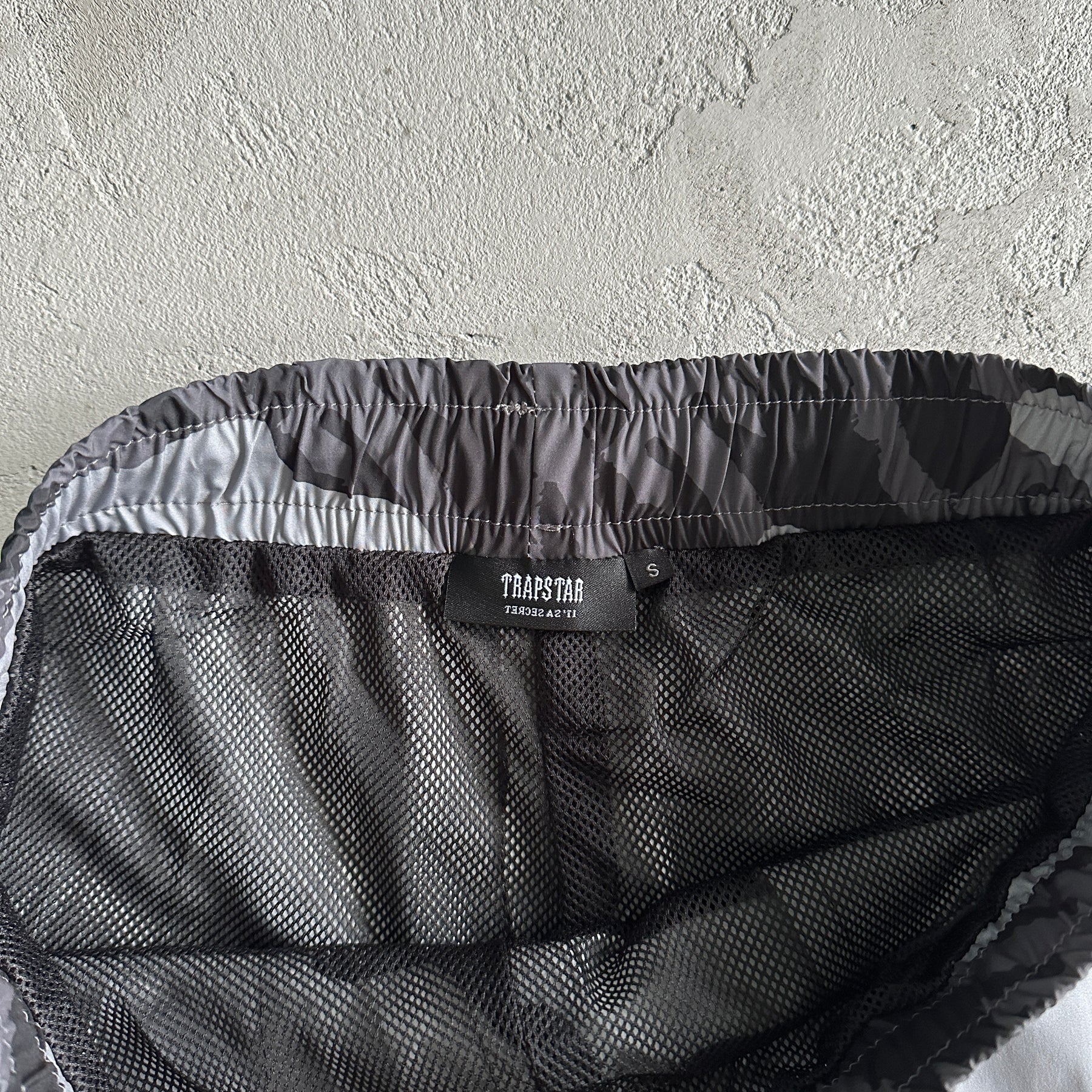 Conjunto Trapstar “Camo” ( Preto )