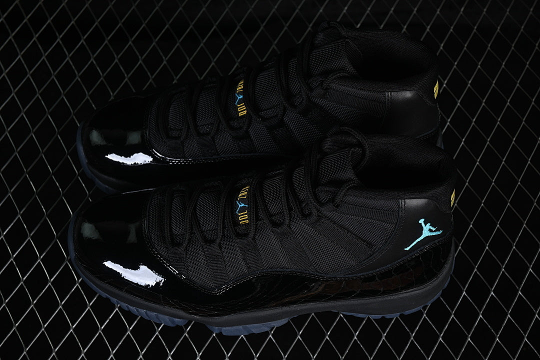 Air Jordan 11 ”Unc”