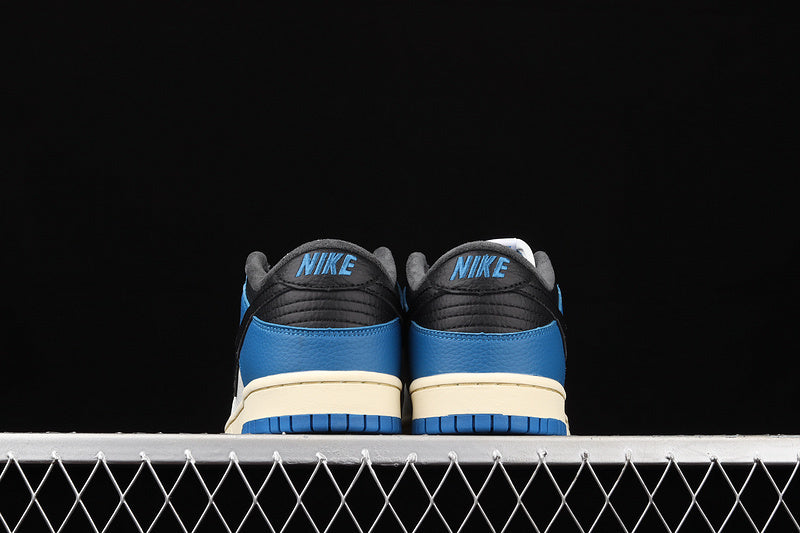 Dunk “Royal Blue”