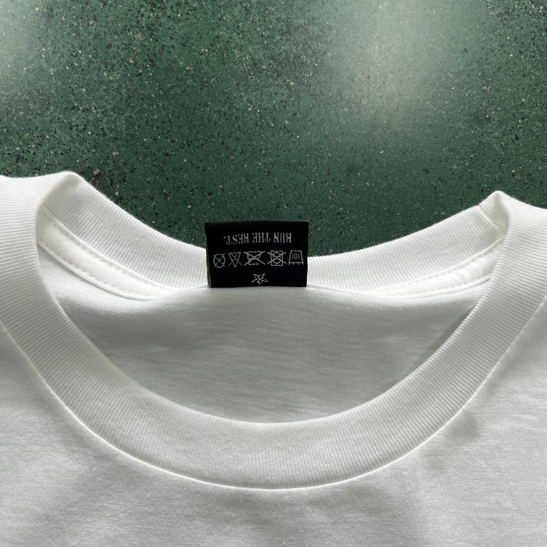 Camisa Corteiz “Gradient Carni”