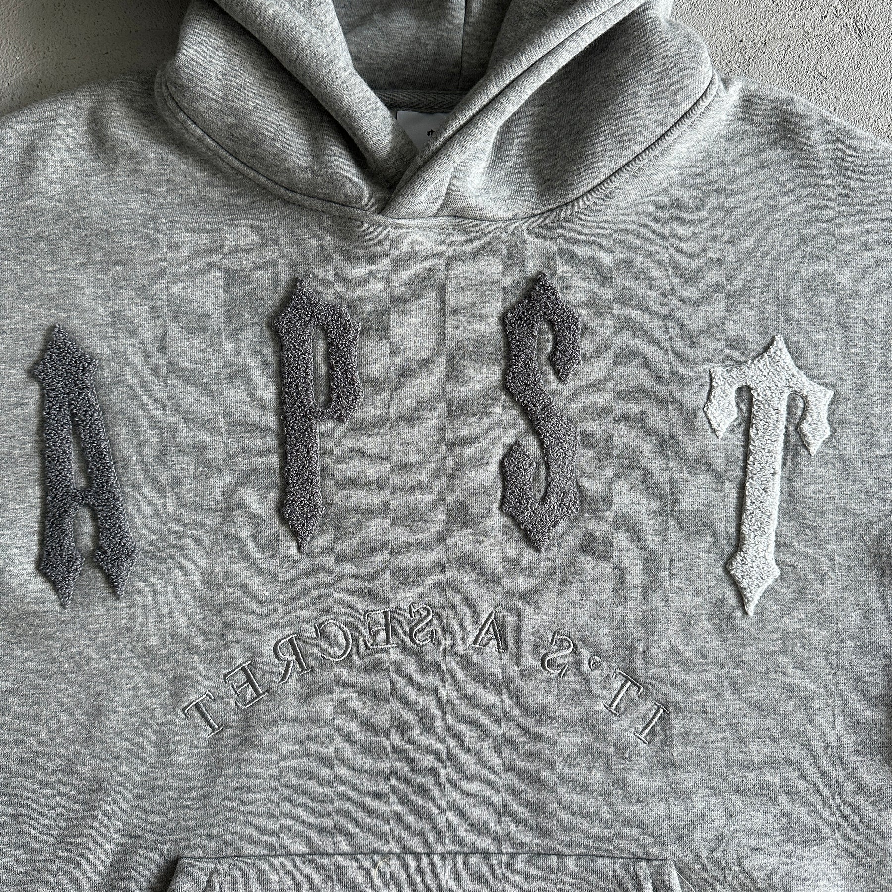 Conjunto Trapstar “Arch”