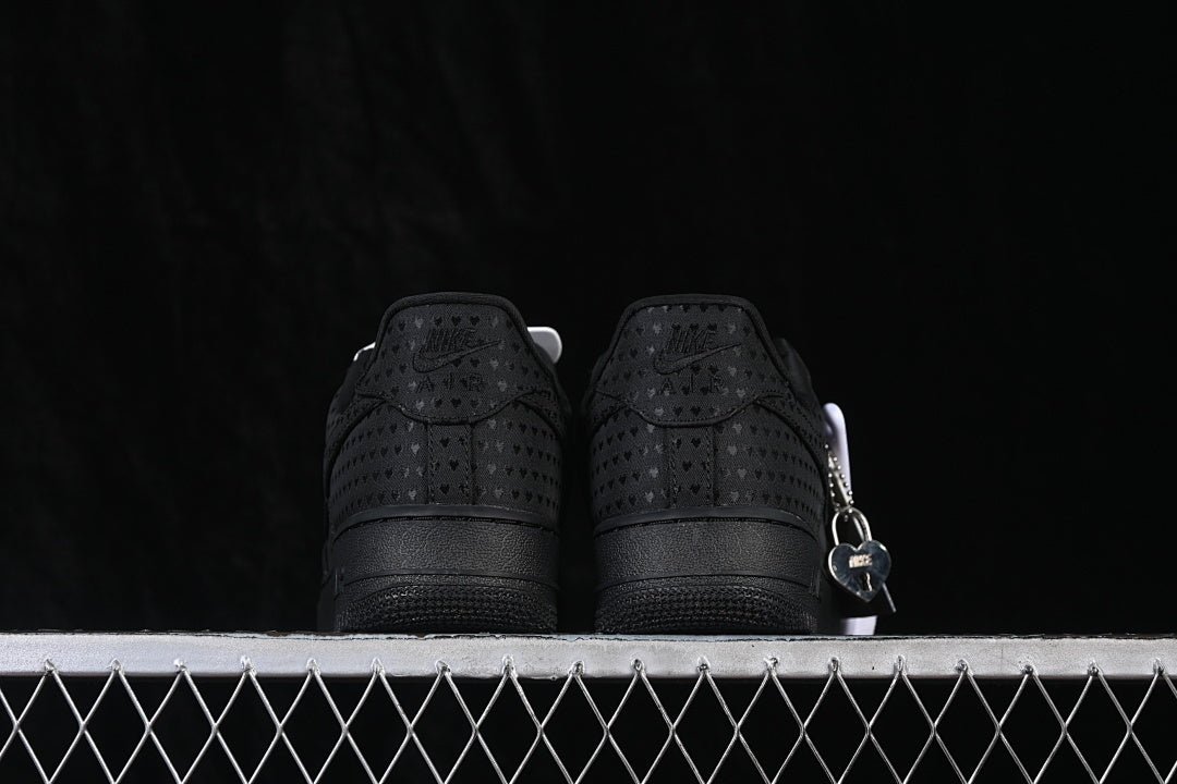 Air force 1 “Retro Valentine's Day Triple Black”