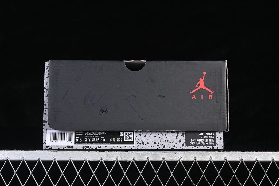 Air jordan 6 “Cap and Gown”