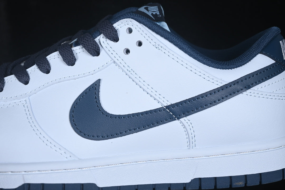 Dunk “Hydrogen Blue”
