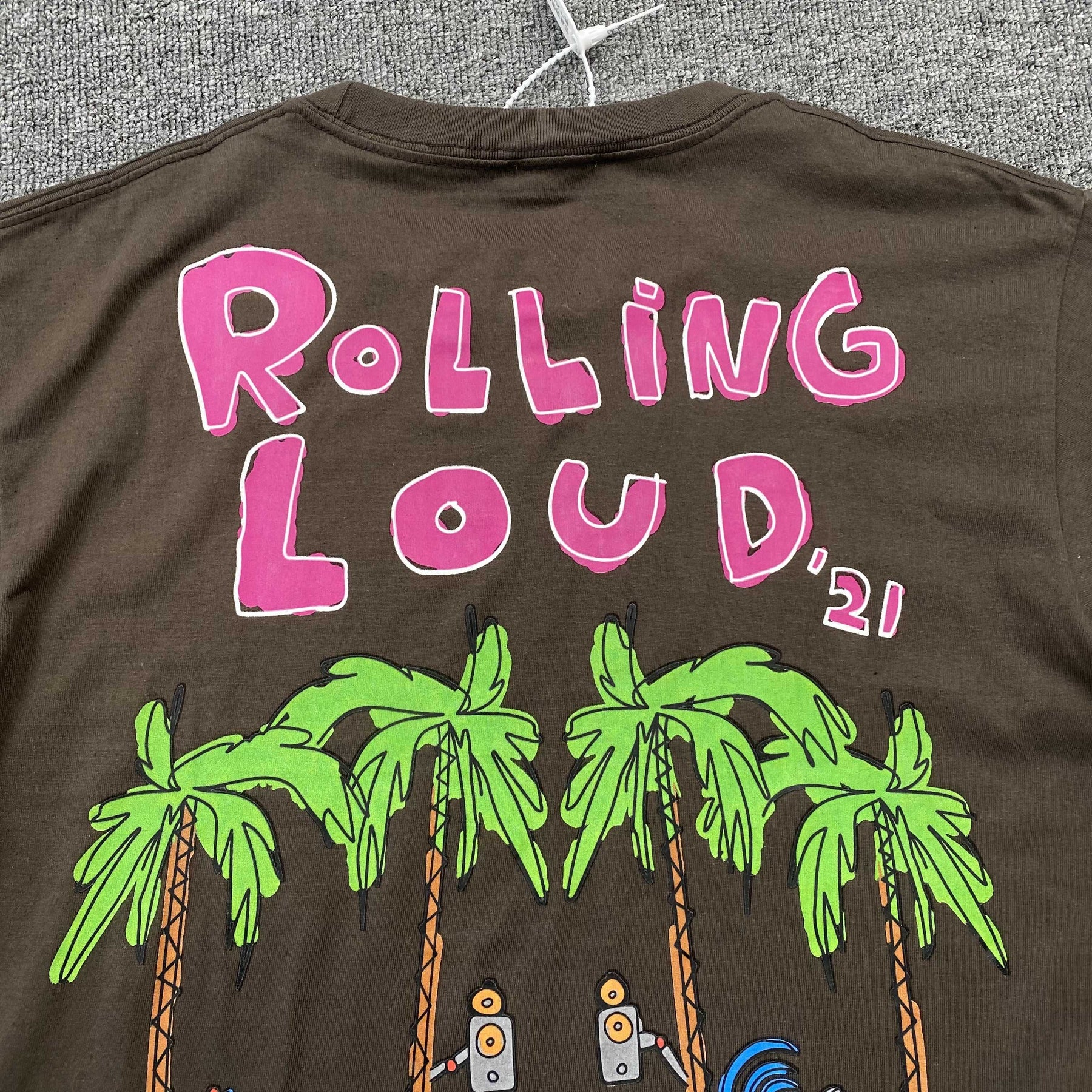 Camisa Cactus Jack “Lets Get Weird” ( Marrom )