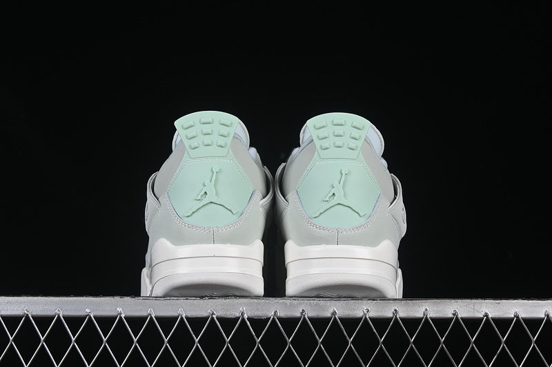 Jordan 4 “Abundance Seafoam”