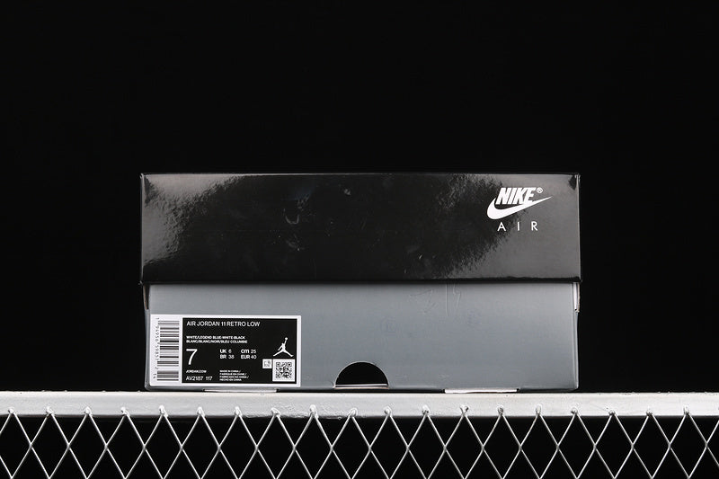 Air Jordan 11 Low ”Legend Blue”