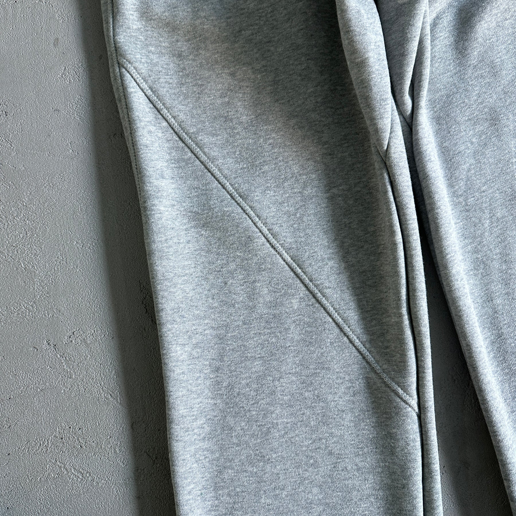 Calça Corteiz “HMP Straight Jogging”