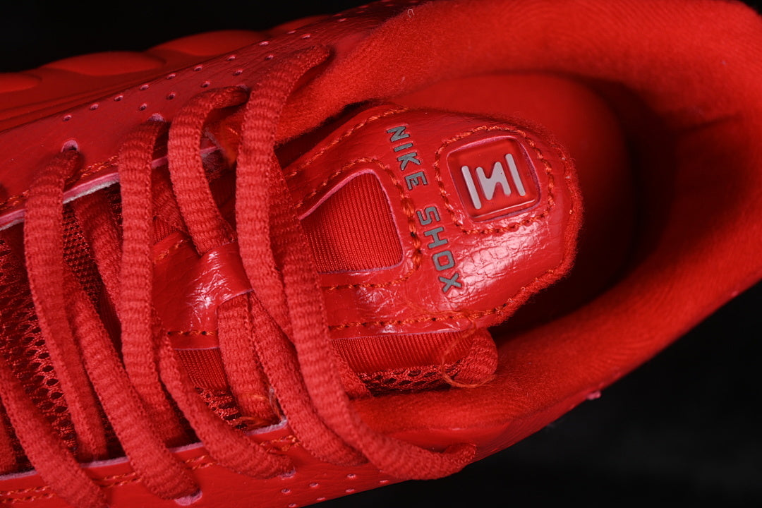 Nike Shox “Gym Red Metallic Silver”