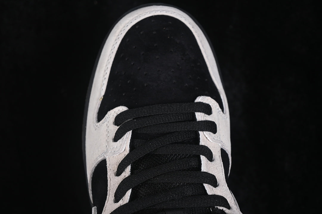 Dunk “Light Orewood Brown”
