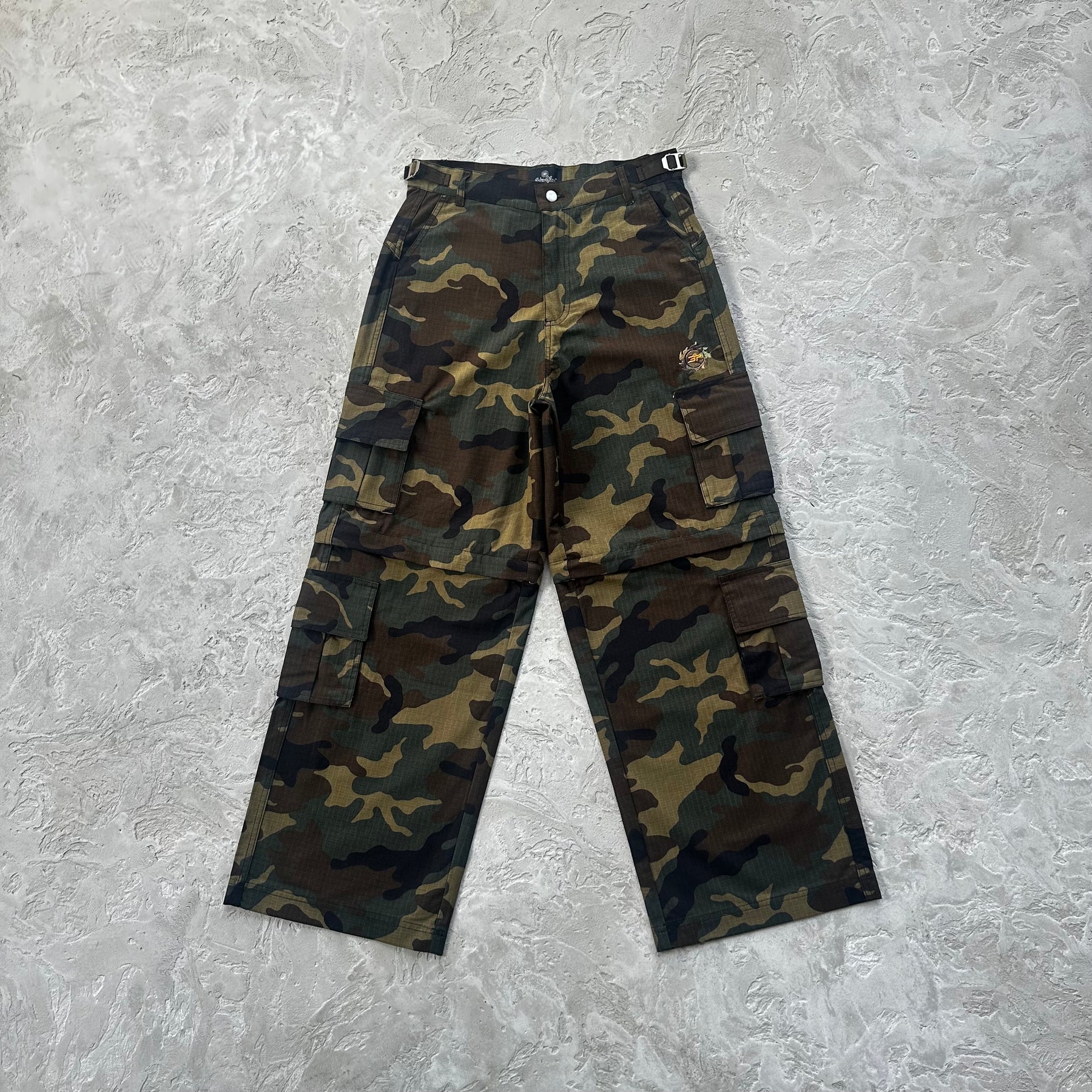 Calça Broken Planet “Camo Cargo Pants” ( Shorts e Calça )