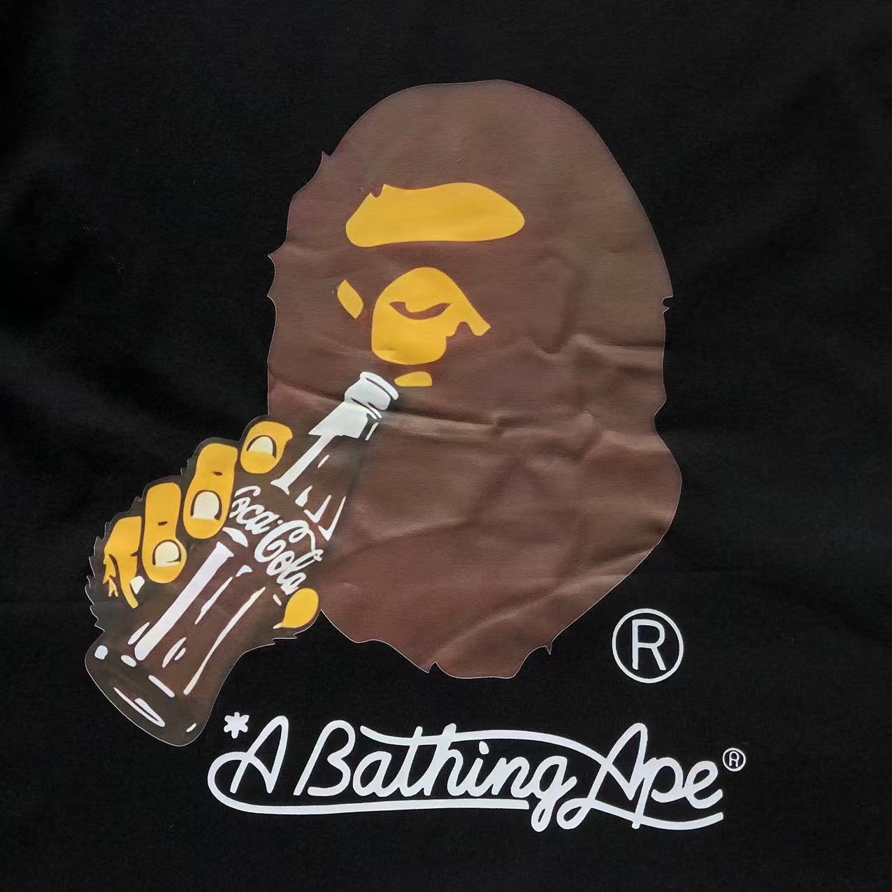 Camisa Bape x Coca-Cola “Coke Ape”