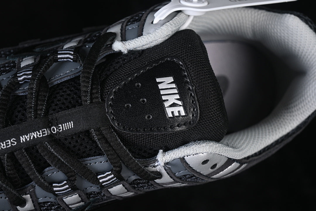 Nike P-6000 “Chrome Metall Silver”