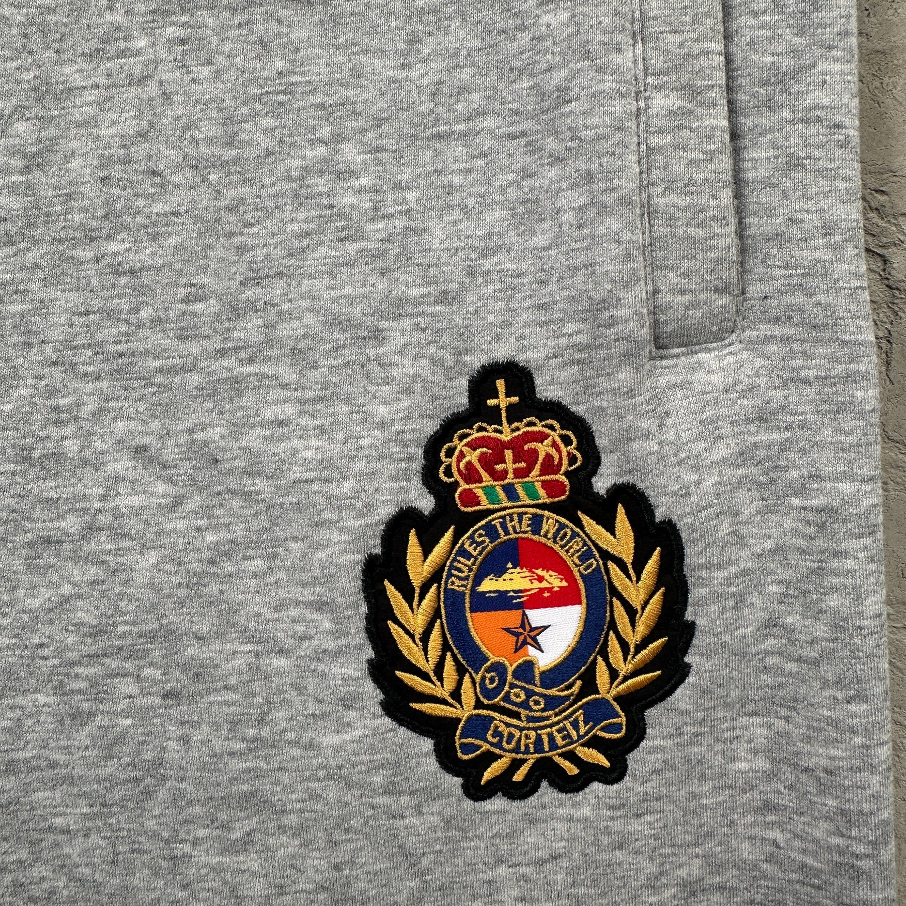 Conjunto Corteiz “Royale Crest Quarter Set”