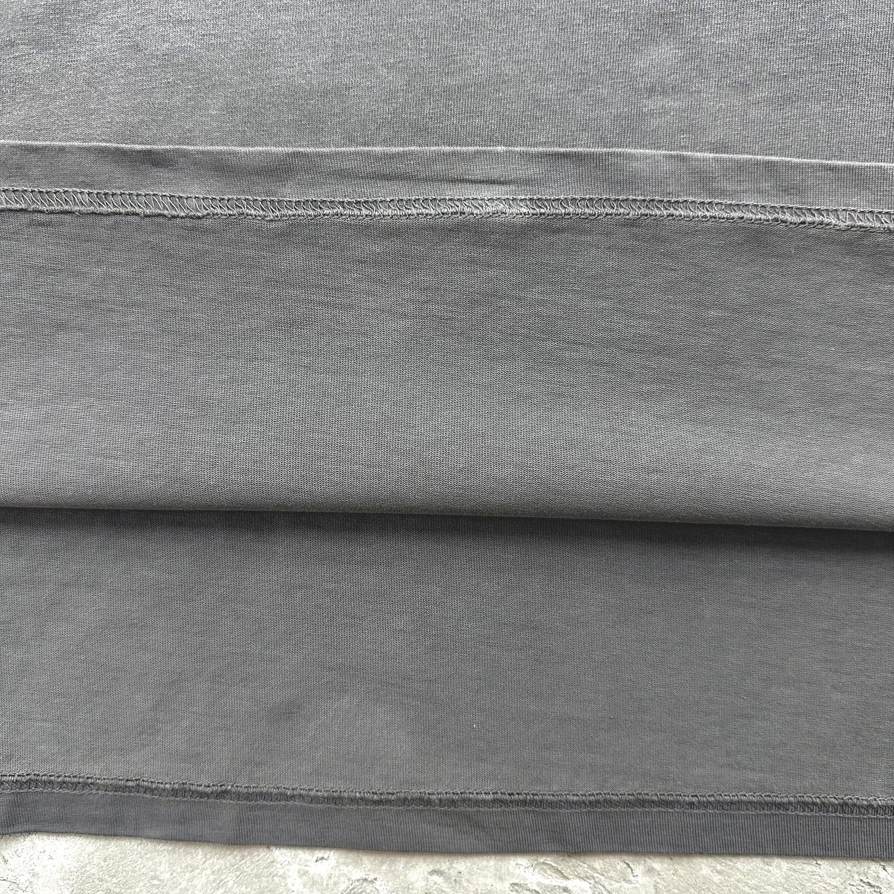 Camisa Mertra Manga longa “Fake Two-Piece” ( Cinza )