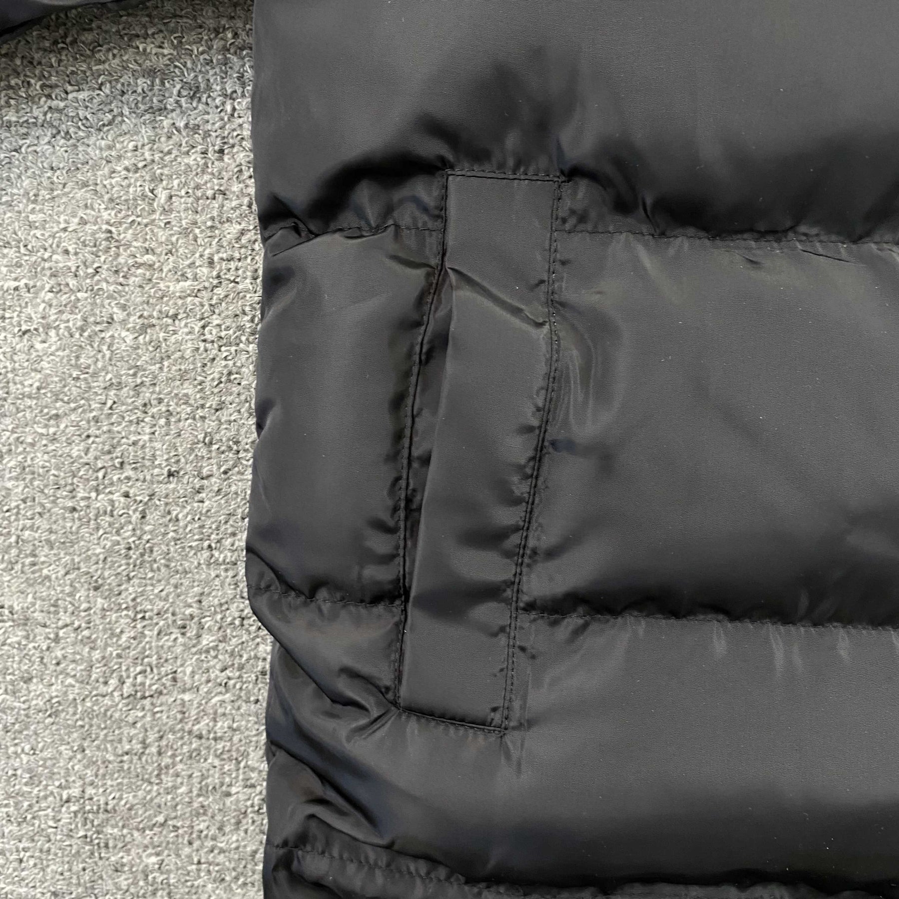 Jaqueta Corteiz “Island Puff Print”