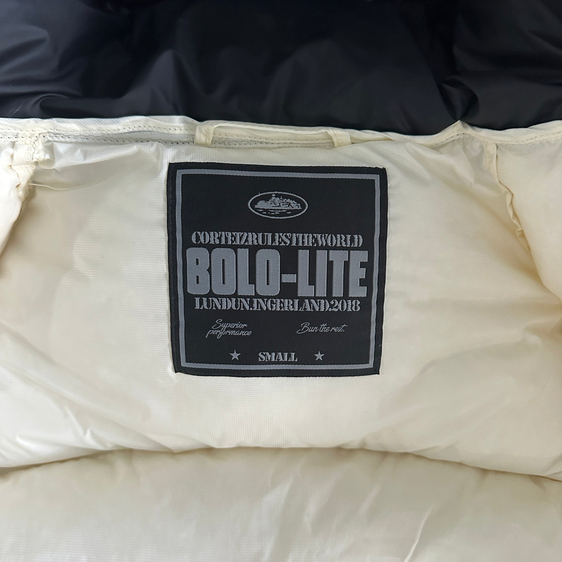 Jaqueta Corteiz “Bolo Lite Jacket”