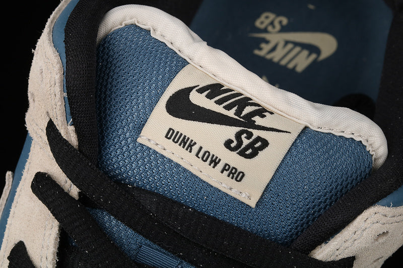 Dunk “Thunderstorm”