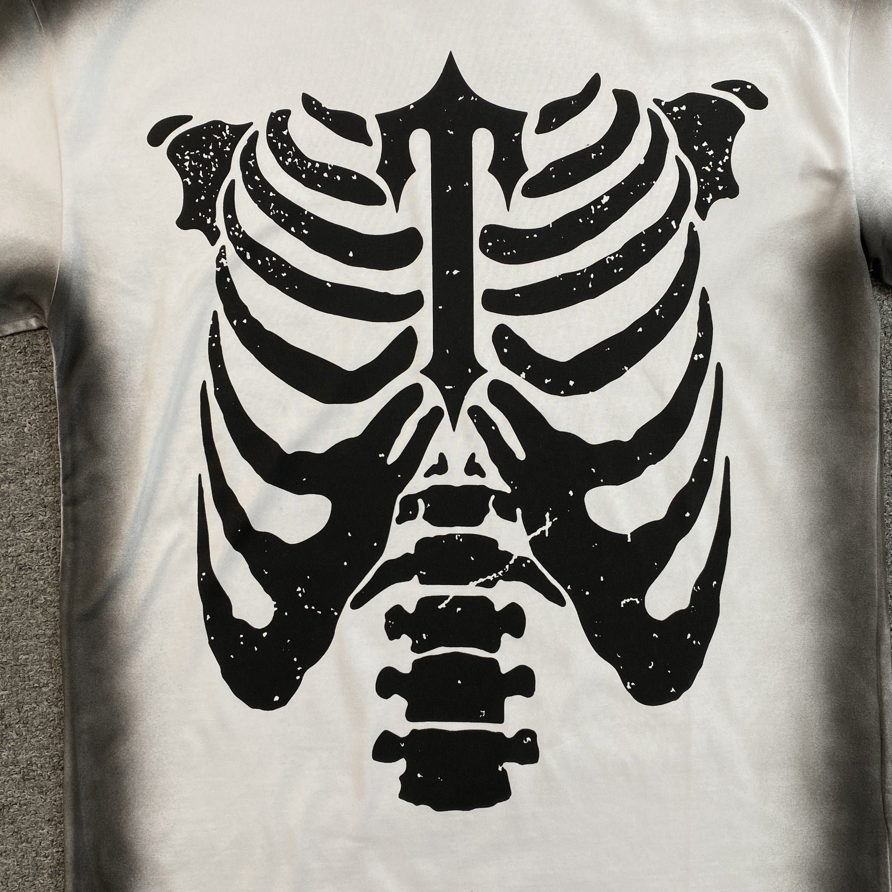 Camisa Trapstar “Bones”