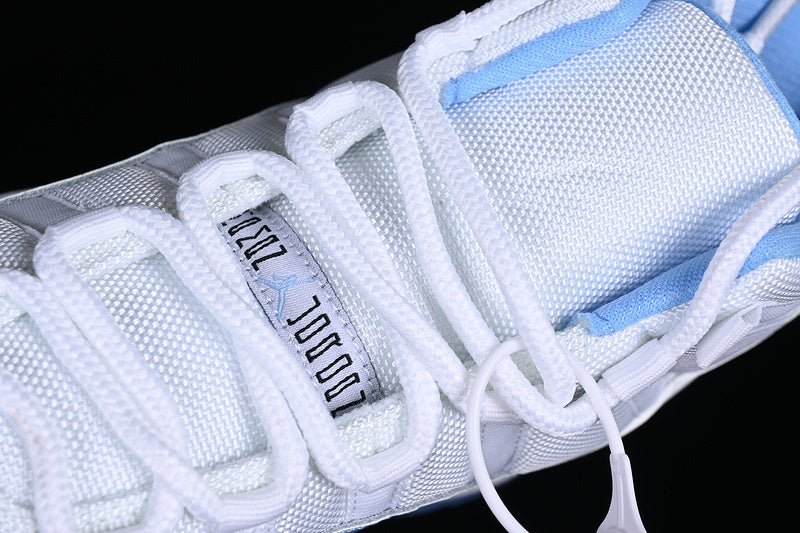 Air Jordan 11 ”Unc”