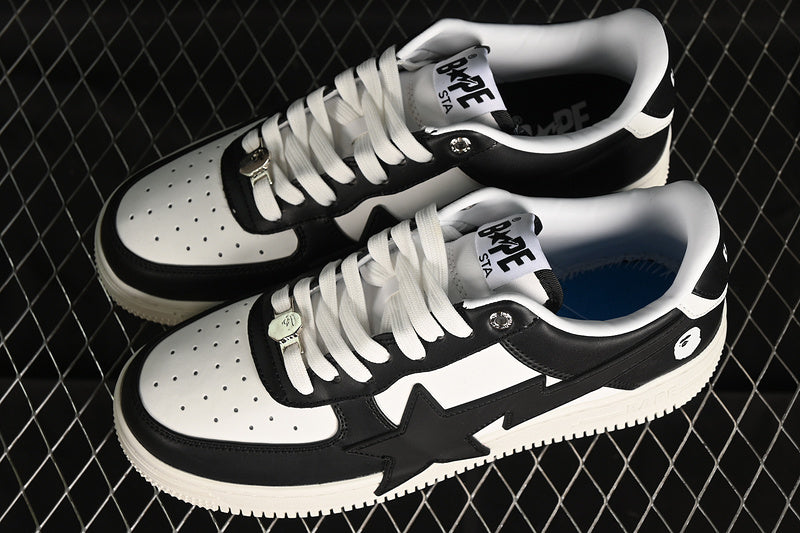 BAPE STA “Black White”