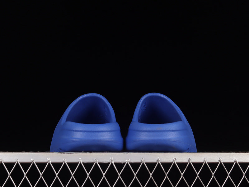 Yeezy Slide “Azure Blue”