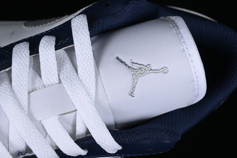 Air Jordan 1 Low “Midnight Navy”