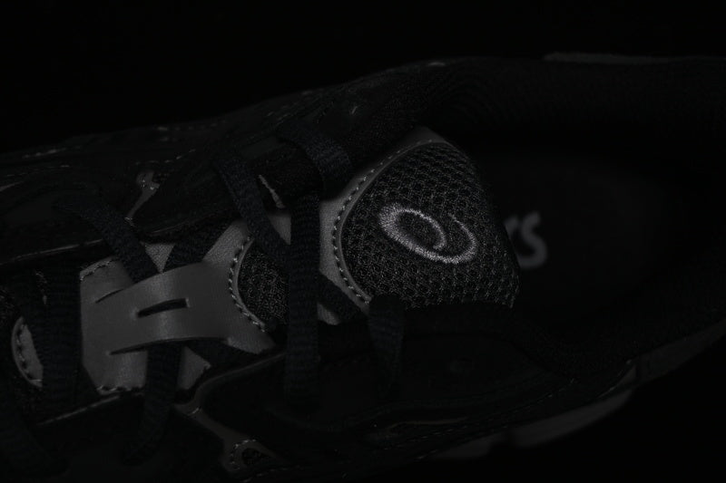 Asics Gel Nyc “Black Pure Silver”