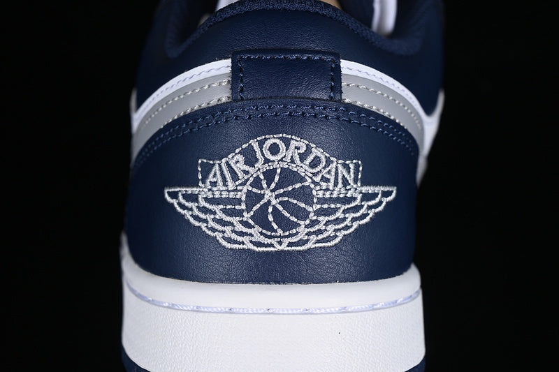 Air Jordan 1 Low “Midnight Navy”