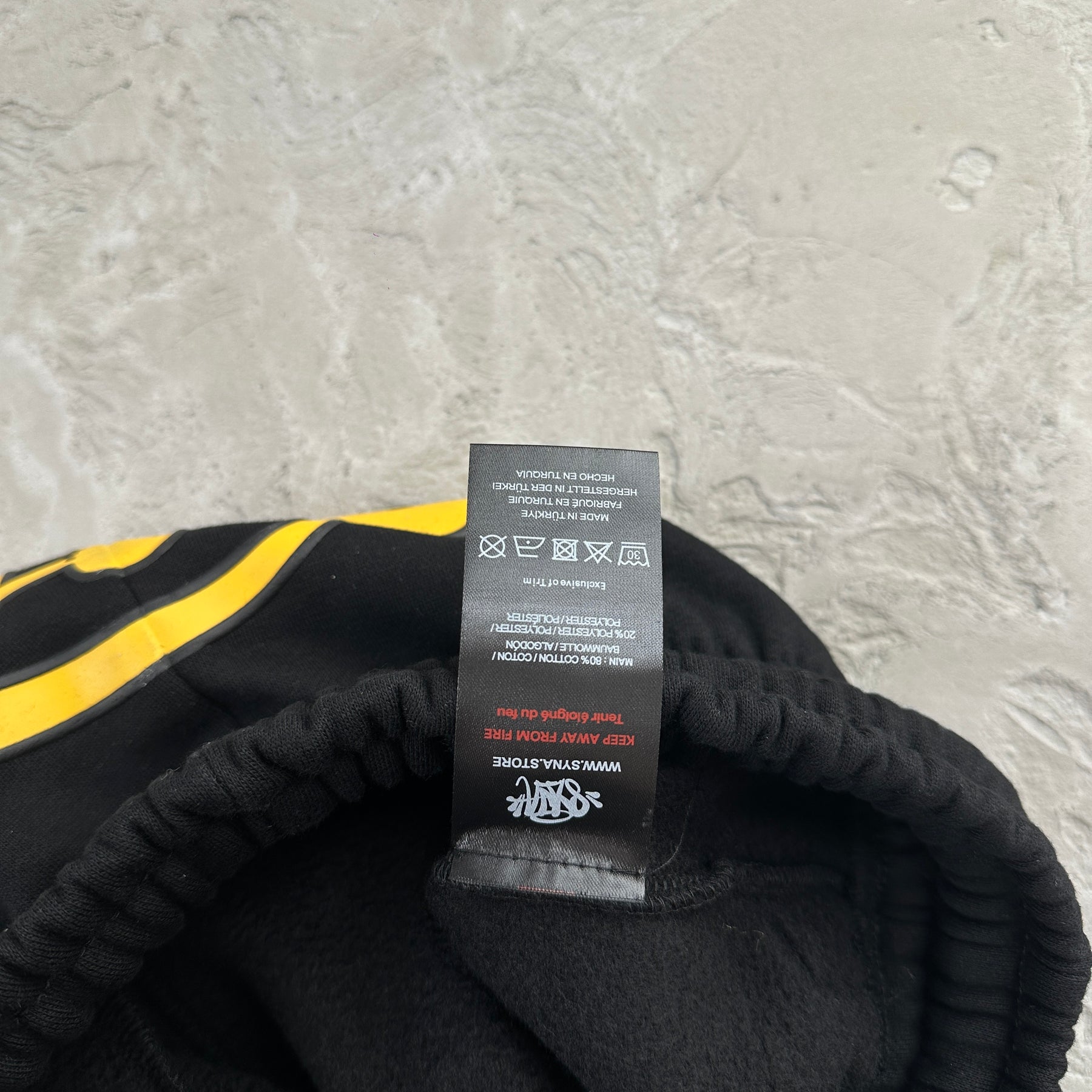 Conjunto Syna World Frio ( Preto e Amarelo )