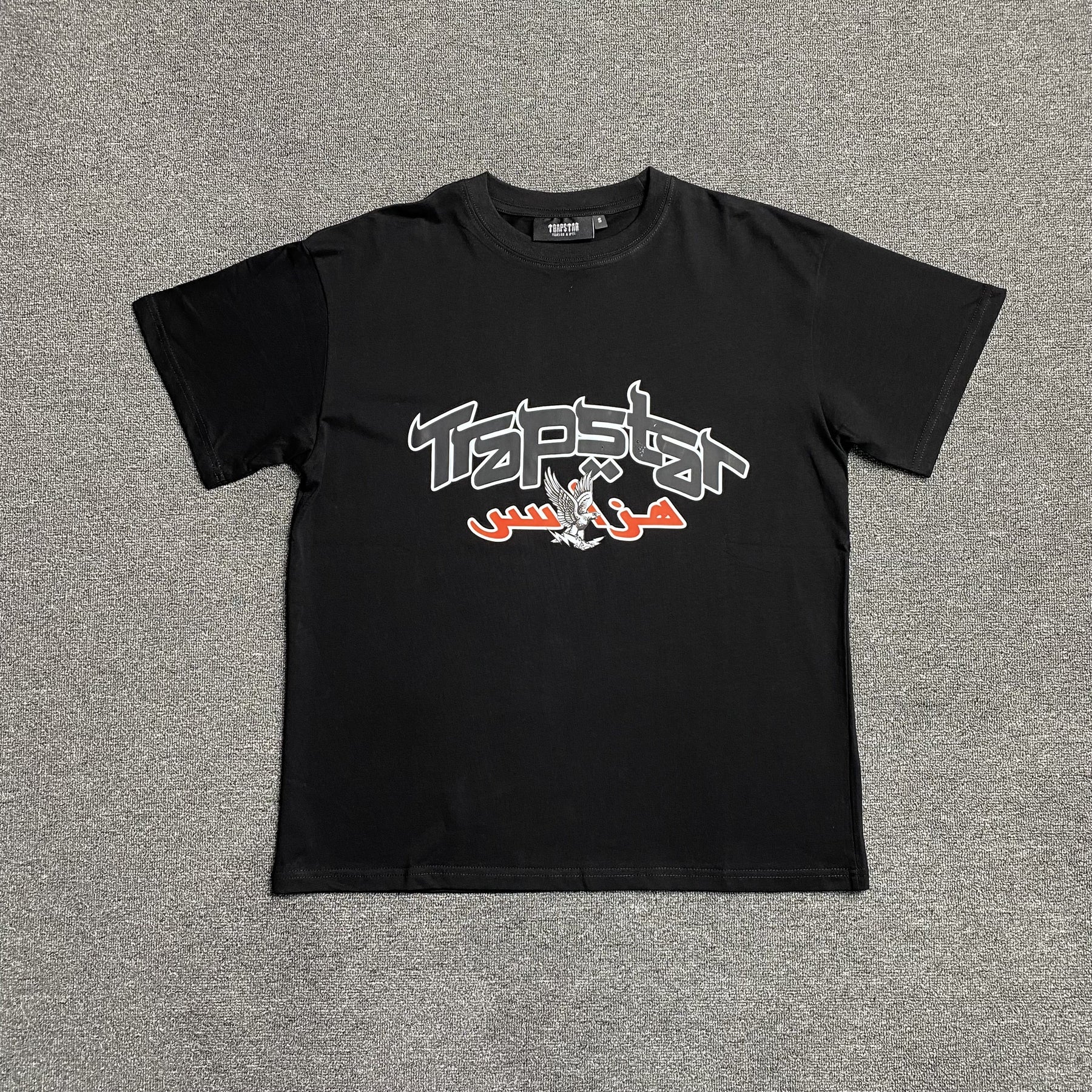 Camisa Trapstar ”Arabic Eagle” ( Preta )